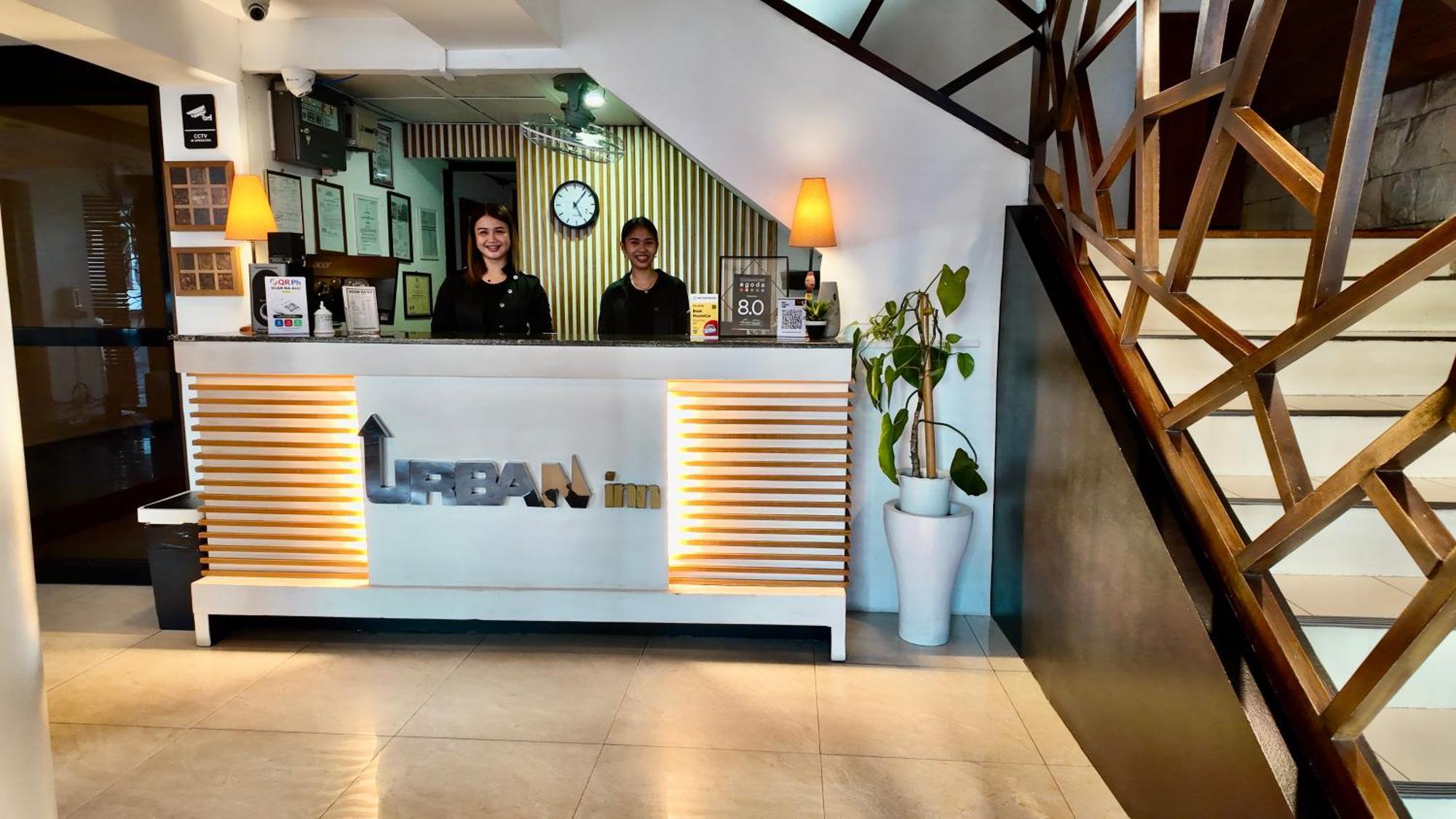 Urban Inn Iloilo Esterno foto