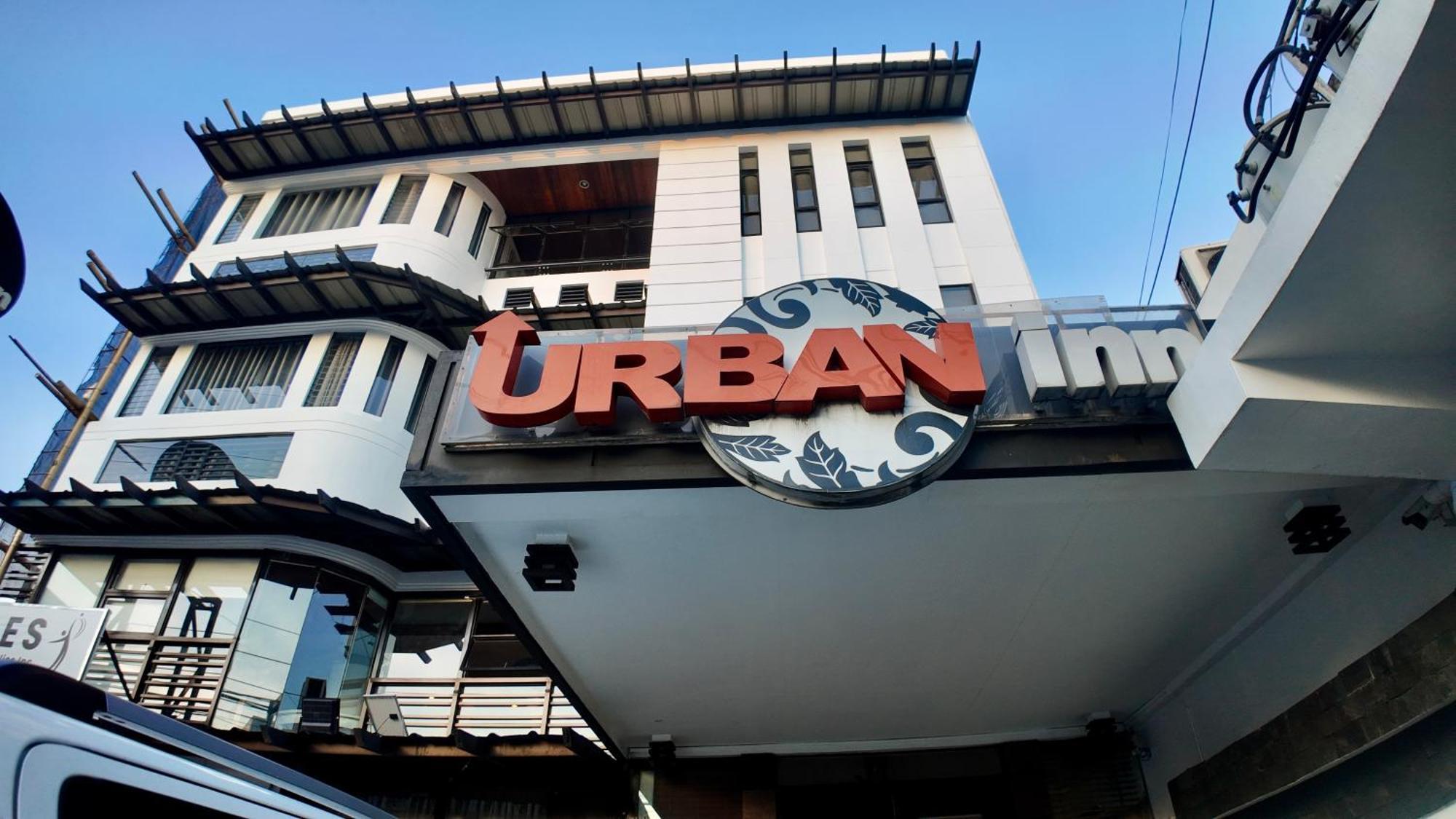 Urban Inn Iloilo Esterno foto